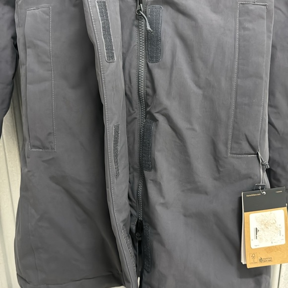 North face - Picture 5 of 16